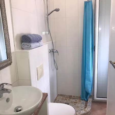 스튜디오 플로리얼 니스