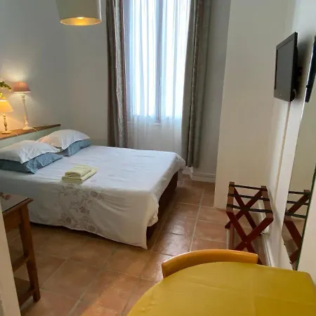 스튜디오 플로리얼 니스