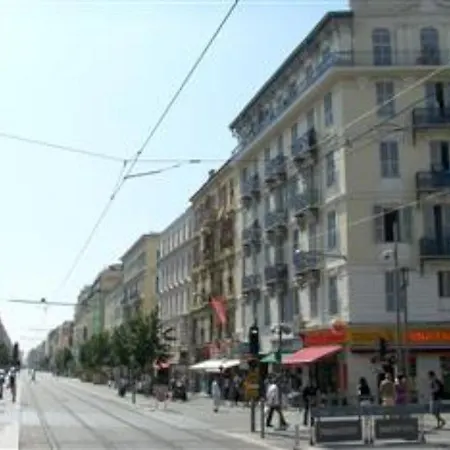 아파트호텔 스튜디오 플로리얼 3*