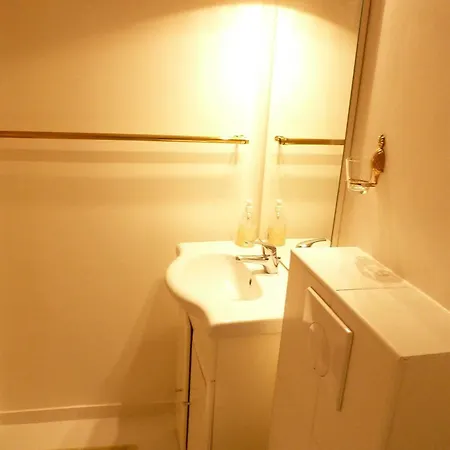 스튜디오 플로리얼 3* 니스