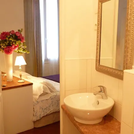 스튜디오 플로리얼 니스