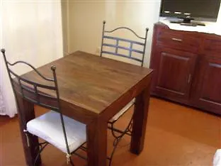 스튜디오 플로리얼 3*